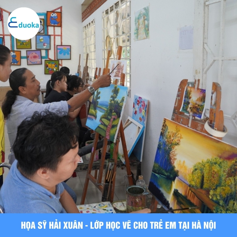 Họa sỹ Hải Xuân - lớp học vẽ cho trẻ em tại Hà Nội