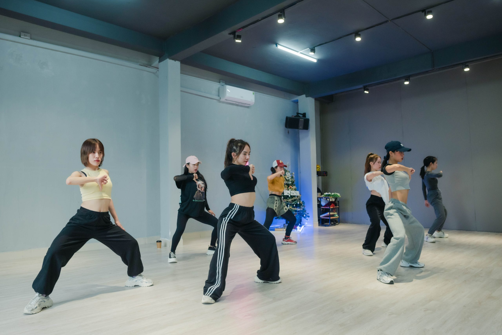 SaigonDance - Môn học Nhảy hiện đại