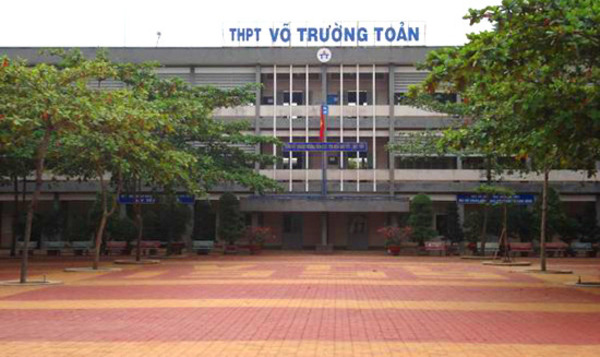 Trường THPT Võ Trường Toản