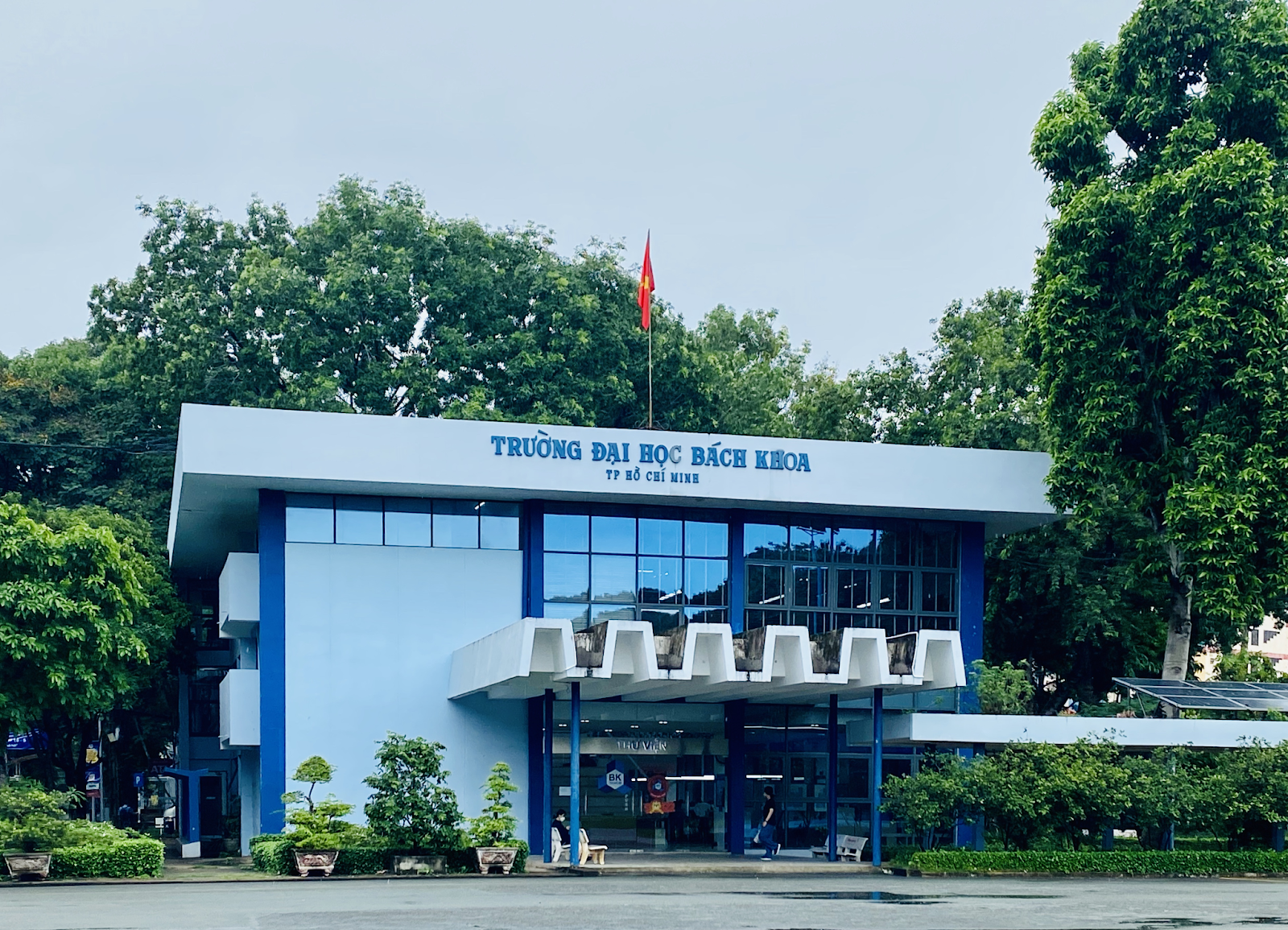 Đại học Bách khoa TPHCM