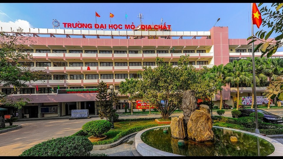 Đại học Mỏ - Địa chất