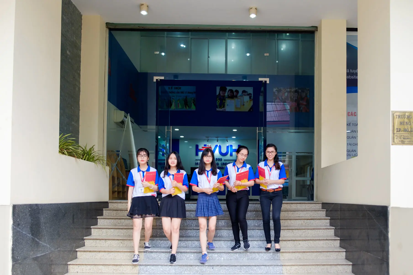 Trường Đại Học Hùng Vương TPHCM – HVUH