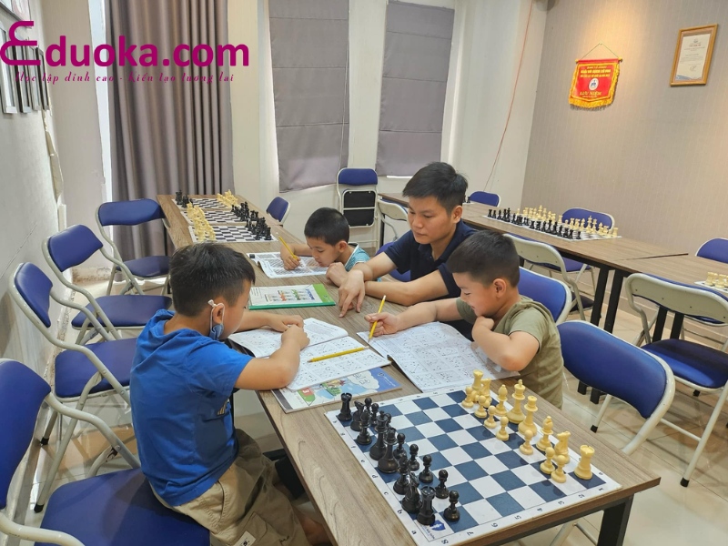 Cờ vua Sài Gòn- Trung tâm dạy cờ vua quận 9