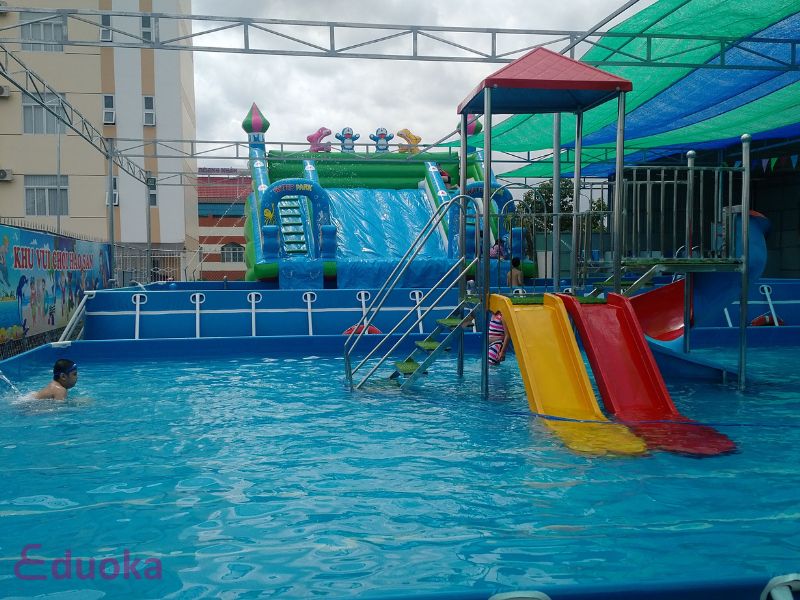 Dịch Vụ Tại Hồ Bơi Gấu Misa