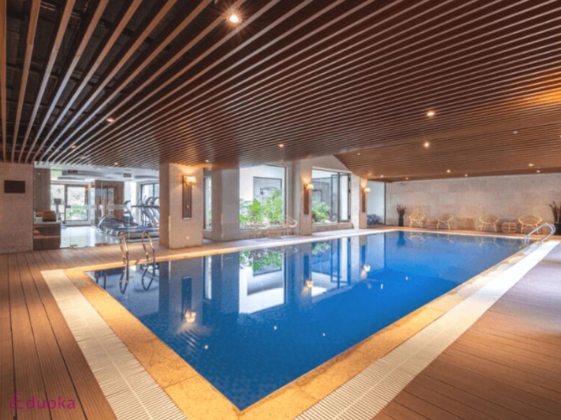 Mức giá khi sử dụng bể bơi trong nhà ở tòa nhà văn phòng Sài Gòn View là bao nhiêu?
