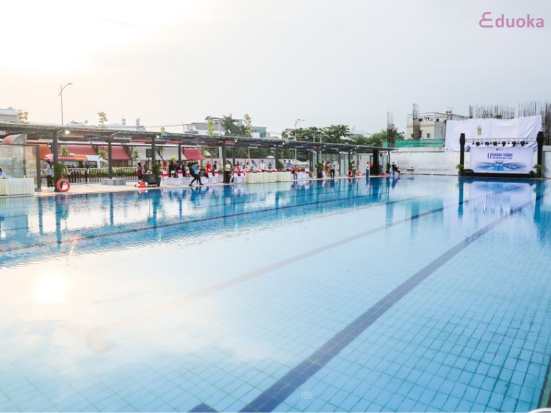 Tổng Quan Về Hồ Bơi Olympic Trường Đại Học Văn Lang