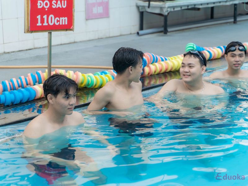 Trải nghiệm của khách hàng về Hồ bơi trường Đại học GTVT thành phố HCM