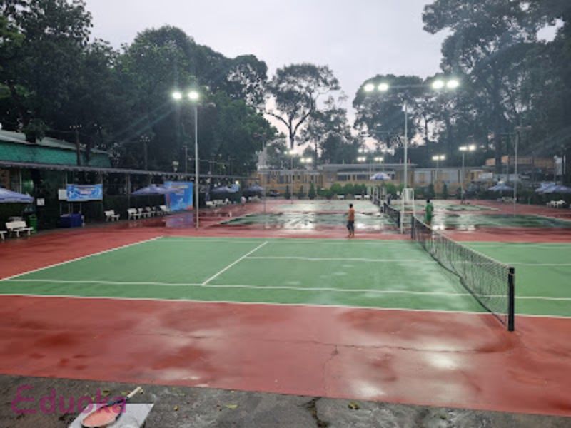 Lợi ích tại Tao Dan Tennis Court