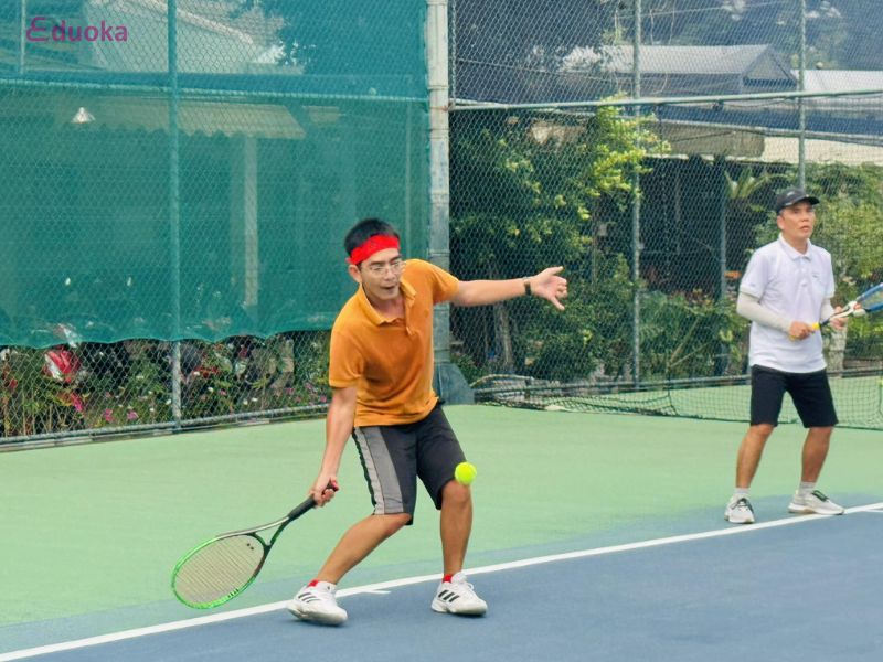 Tại sao nên chọn lớp học tennis phường Phước Long?