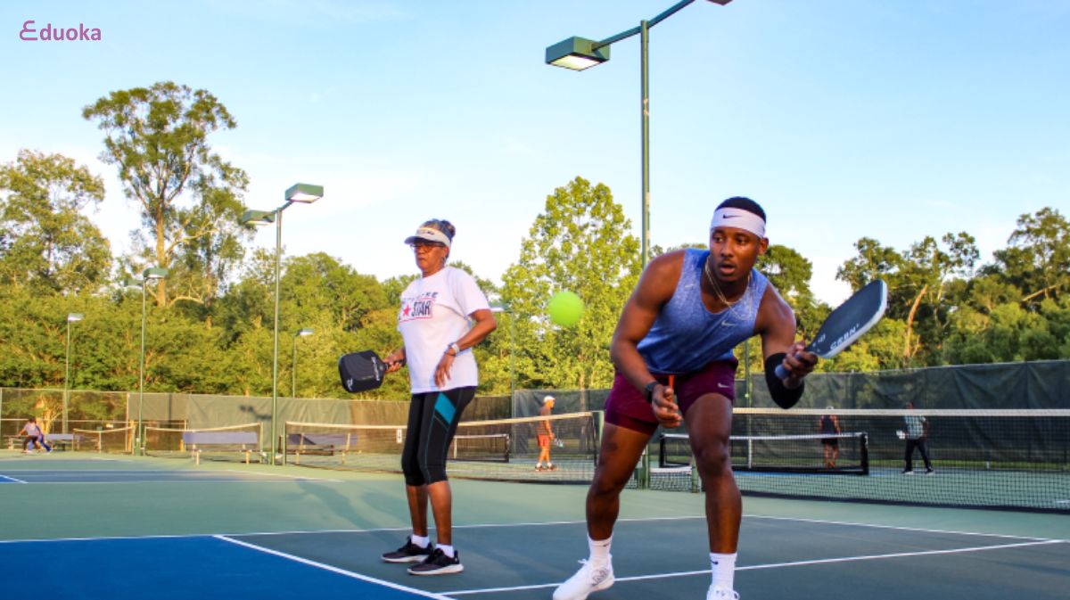 Lớp dạy tennis phường Cát Lái phù hợp mọi lứa tuổi