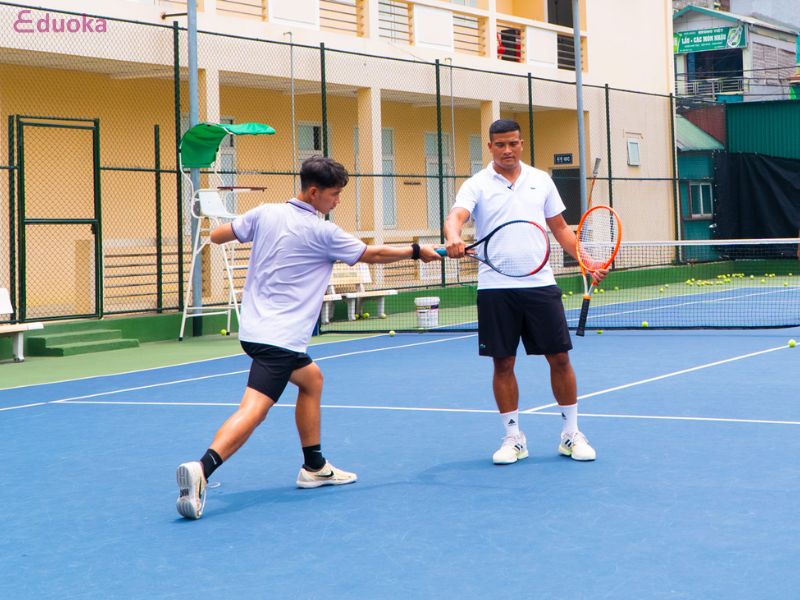 Tại sao nên chọn lớp học tennis phường Thới An?