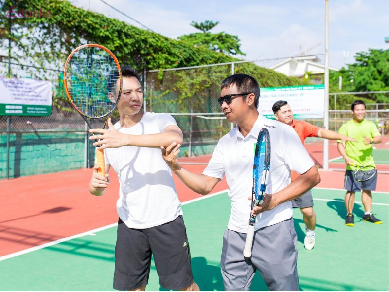 Tham gia lớp dạy tennis uy tín tại khu vực phường Tân Thới Hiệp