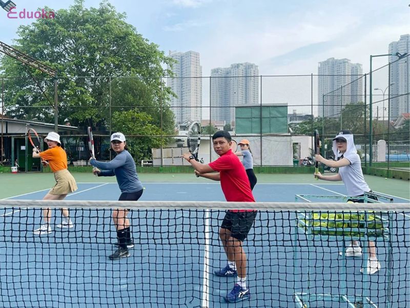 Thông tin khóa học học tennis phường Trung Mỹ Tây