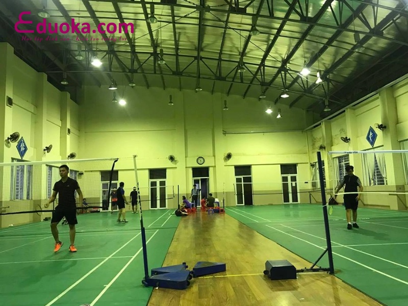 Trung tâm dạy cầu lông Quận 3 Vina Badminton Club