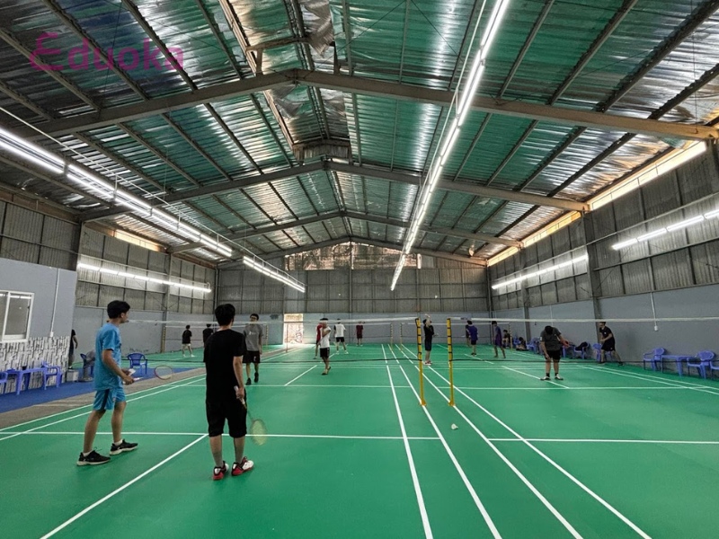 Những tiện ích tại sân cầu lông Badminton Club Bình Thạnh