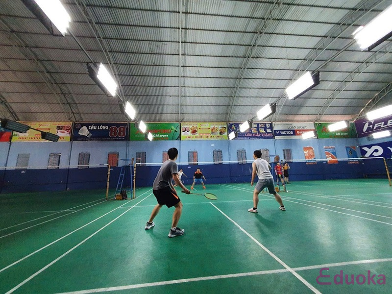 Chi Phí Thuê Sân Cầu Lông Thảo Trang Quận 6