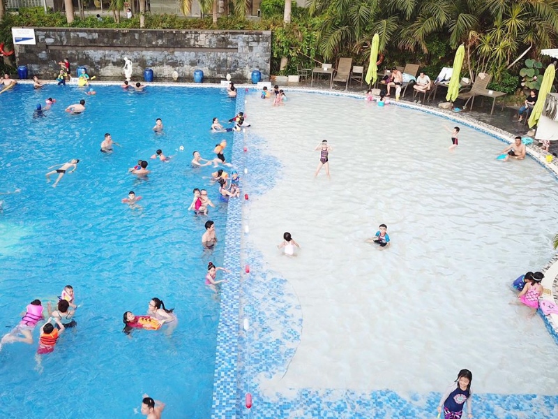 Bể bơi Maia Club – hồ bơi đáy cát độc đáo