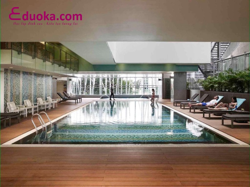 Hồ bơi khách sạn Novotel Saigon Center cao cấp