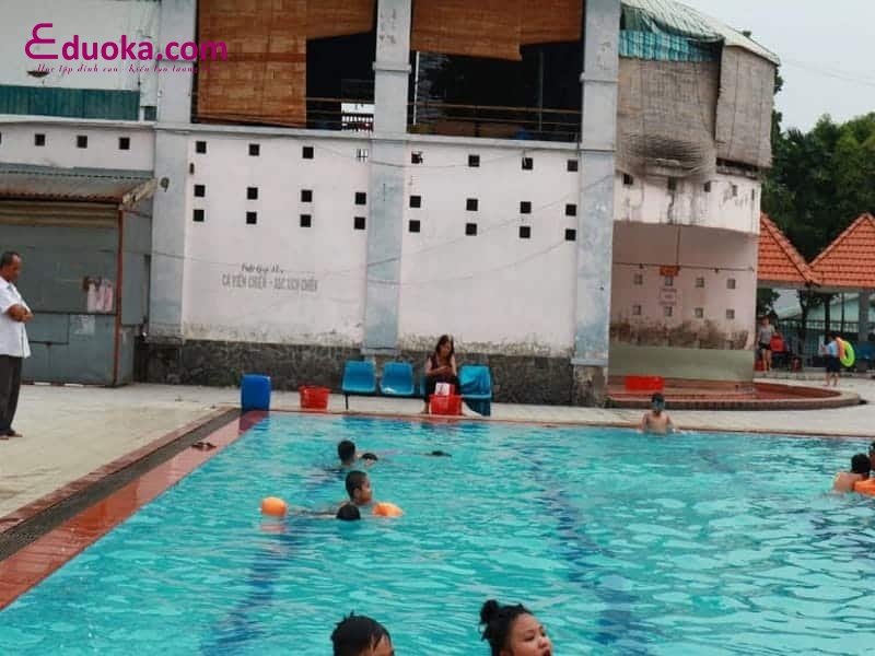 Hồ bơi Quận 9 Lê Văn Việt