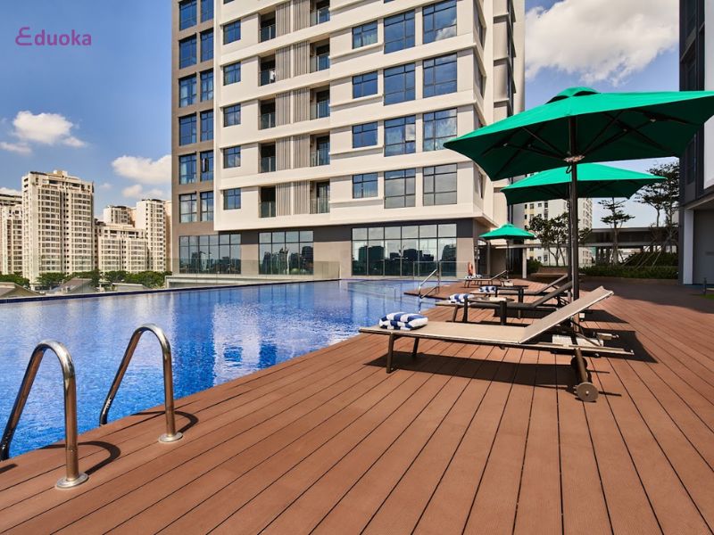 Tổng Quan Về Bể Bơi Oakwood Residence Saigon